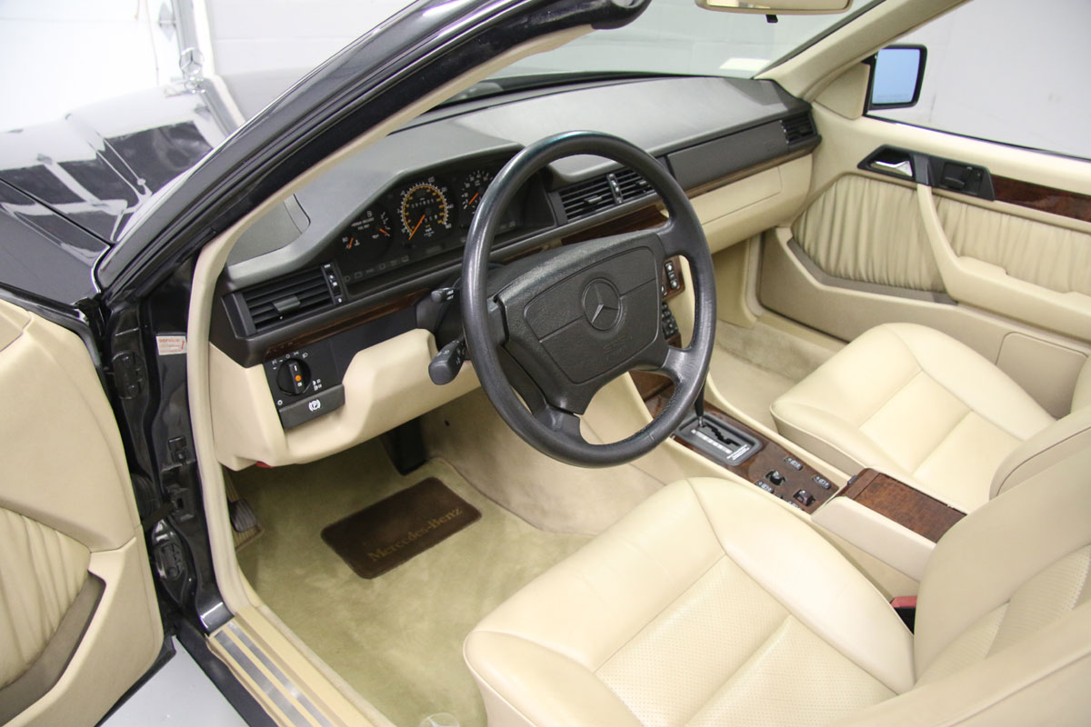 1995-mercedes-benz-E320-cabriolet21