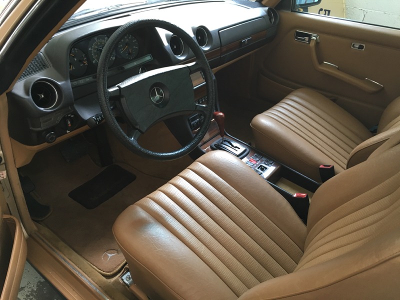 1983Mercedes-Benz300CDTJB21312