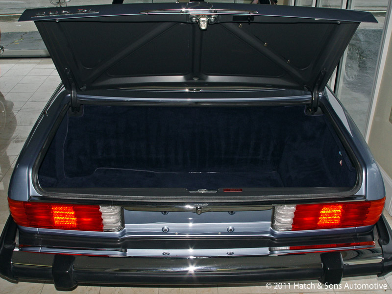 1988Mercedes-Benz560SLJB14011