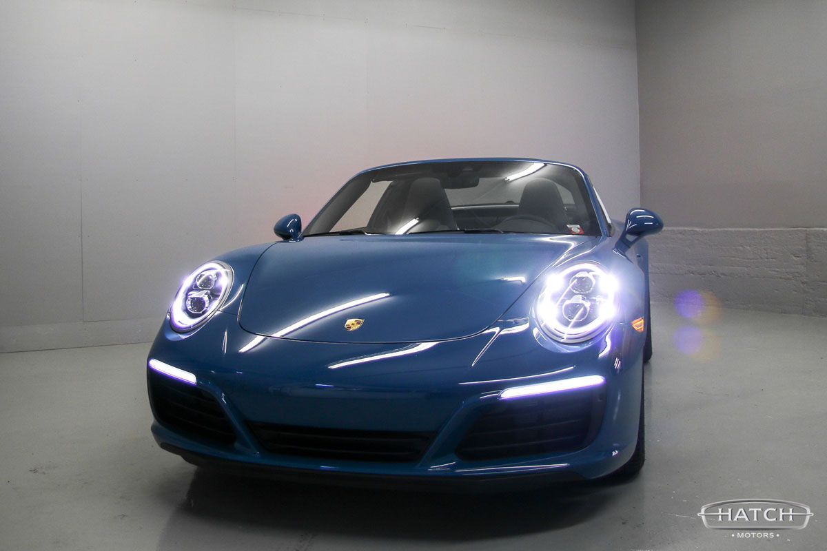 2019-Porsche-911-Targa-4S-Blue21